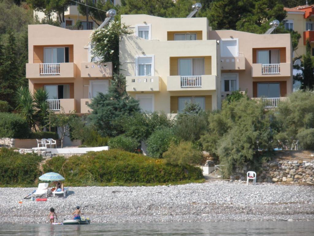 Iason Hotel Apartments Giosonas Eksteriør billede